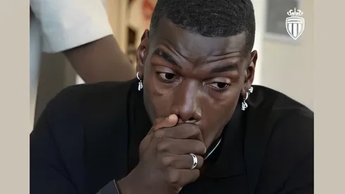 Paul Pogba chorando ao assinar seu contrato com o Monaco. Foto: Reprodução X @monacoAS