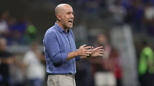 MG – BELO HORIZONTE – 29/03/2025 – BRASILEIRO A 2025, CRUZEIRO X MIRASSOL – Leonardo Jardim tecnico do Cruzeiro durante partida contra o Mirassol no estadio Mineirao pelo campeonato Brasileiro A 2025. Foto: Gilson Lobo/AGIF