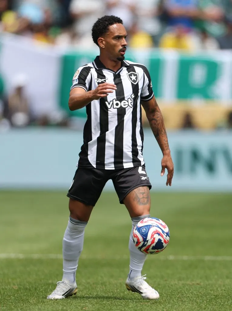PHILADELPHIA, PENNSYLVANIA – JUNE 28: Vitinho #2 of Botafogo controls the ball during the FIFA Club World Cup 2025 round of 16 match between SE Palmeiras and Botafogo FR at Lincoln Financial Field on June 28, 2025 in Philadelphia, Pennsylvania. (Photo by Francois Nel/Getty Images)