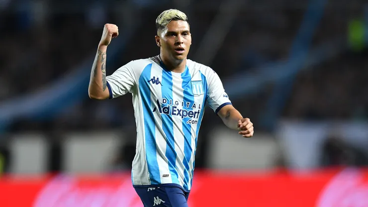 AVELLANEDA, ARGENTINA - AUGUST 30: Juan Quintero of Racing gestures during a second leg quarter final match between Racing Club and Boca Juniors as part of Copa CONMEBOL Libertadores 2023 at Presidente Peron Stadium on August 30, 2023 in Avellaneda, Argentina. (Photo by Marcelo Endelli/Getty Images)
