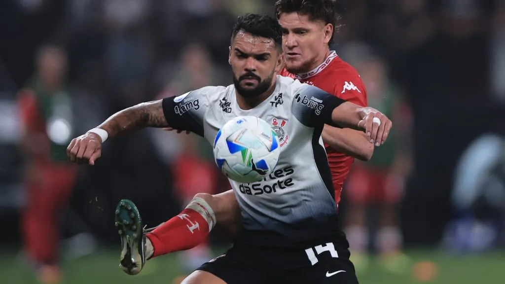 Raniele em partida pelo Corinthians. Foto: Ettore Chiereguini/AGIF