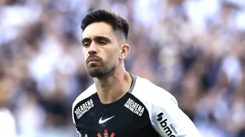 Coronado rescindiu com o Corinthians.