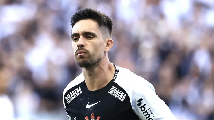 Coronado rescindiu com o Corinthians.
