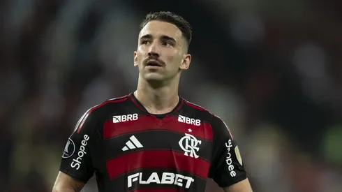 Flamengo não quer liberar Léo Ortiz.