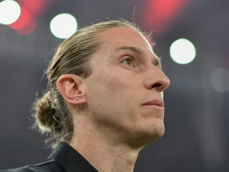Filipe Luís perde titular para Internacional x Flamengo na Libertadores