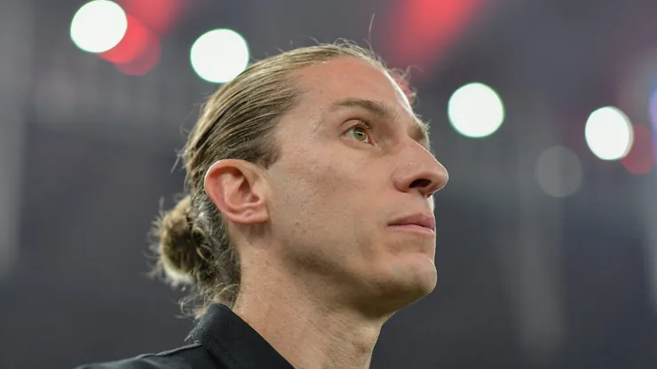 Filipe Luís perde Pulgar para Internacional x Flamengo na Libertadores.