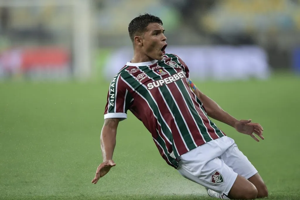Thiago Silva comemorando gol contra o Bragantino no Campeonato Brasileiro de 2025. Foto: Thiago Ribeiro/AGIF