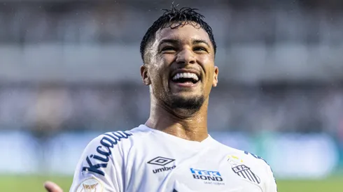 Marcos Leonardo jogador do Santos comemora seu gol durante partida contra o Vasco no estadio Vila Belmiro pelo campeonato Brasileiro A 2023.