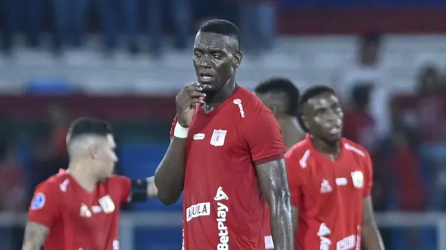 Brayan Medina virou assunto - Foto: Gabriel Aponte/Getty Images.