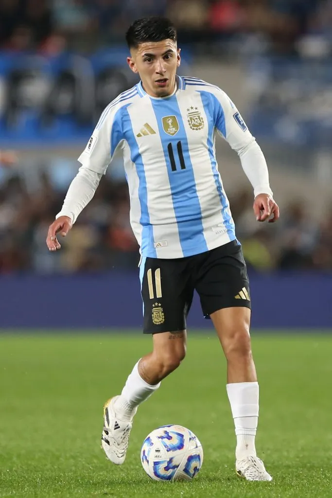 BUENOS AIRES, ARGENTINA – JUNE 10: Thiago Almada of Argentina plays the ball during the FIFA World Cup 2026 Qualifier match between Argentina and Colombia at Estadio Mas Monumental Antonio Vespucio Liberti on June 10, 2025 in Buenos Aires, Argentina. (Photo by Daniel Jayo/Getty Images)