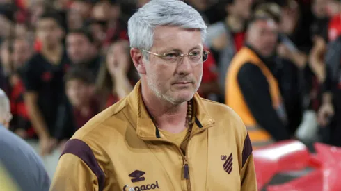 Odair Hellmann, técnico do Athlético-PR