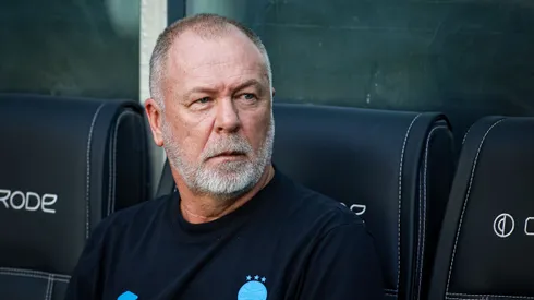 Mano Menezes sofre baixa de última hora do Grêmio. Foto: Maxi Franzoi/AGIF