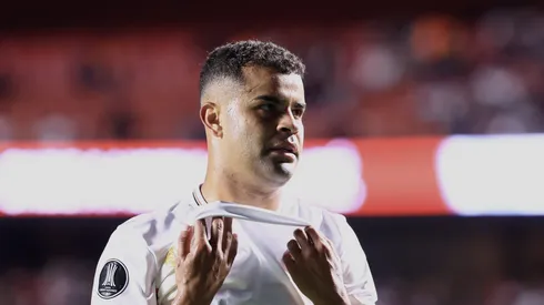 Alisson seguirá como titular no São Paulo.