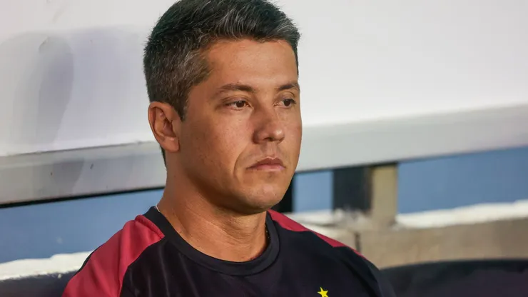 Thiago Carpini, técnico do Vitória (4). Walmir Cirne/AGIF
