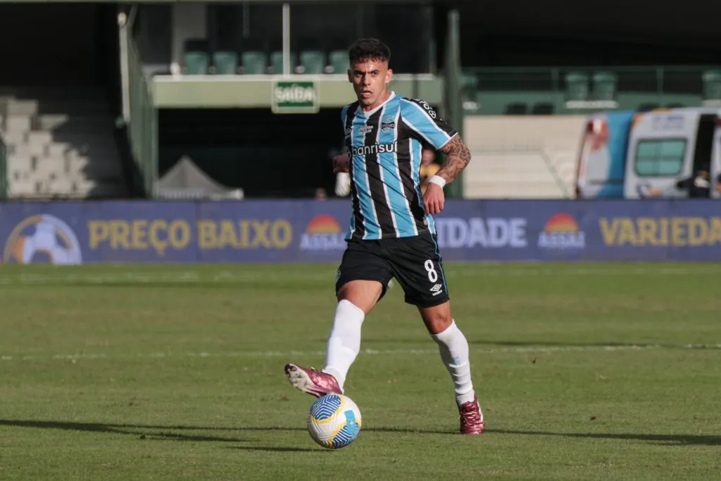Felipe Carballo durante partida do Grêmio pelo Brasileirão 2024. Foto: Robson Mafra/AGIF