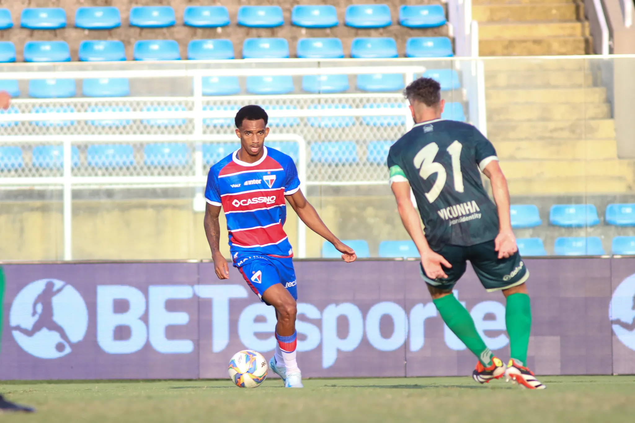 Dylan Borrero durante partida contra o Floresta no Campeonato Cearense de 2025. Foto: Lucas Emanuel/AGIF