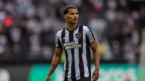 Danilo Barbosa jogador do Botafogo durante partida contra o Santos no estadio Engenhao pelo campeonato Brasileiro A 2023.