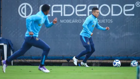 Marlon durante jogo-treino do Grêmio com o Aimoré. FOTO: LUCAS UEBEL/GREMIO FBPA