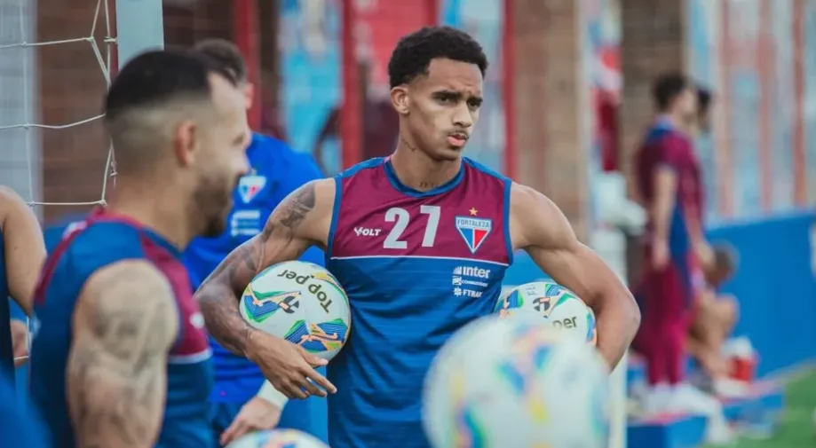 Dylan Borrero em treino no Fortaleza – Foto: Reprodução/Mateus Lotif/FEC
