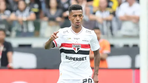 SP – BELO HORIZONTE – 06/04/2025 – BRASILEIRO A 2025, ATLETICO-MG X SAO PAULO – Alan Franco jogador do Sao Paulo durante partida contra o Atletico-MG no estadio Mineirao pelo campeonato Brasileiro A 2025. Foto: Gilson Lobo/AGIF