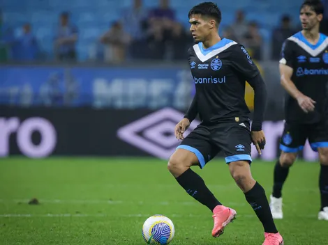 Matías Arezo deve trocar o Grêmio pelo Peñarol nas próximas horas