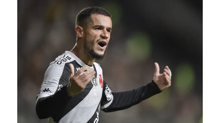 Coutinho durante confronto contra o Sport no Campeonato Brasileiro de 2025.