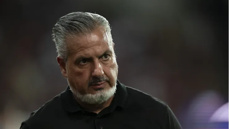 Boto quer levar atacante do River para o Flamengo.