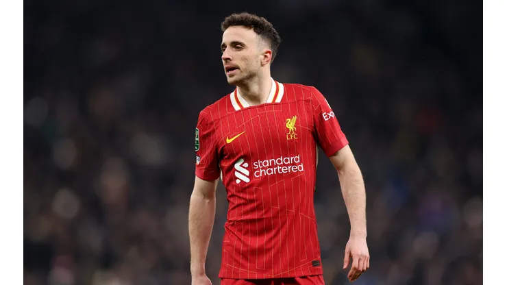 Diogo Jota durante semifinal da Carabao Cup contra o Tottenham em janeiro de 2025.