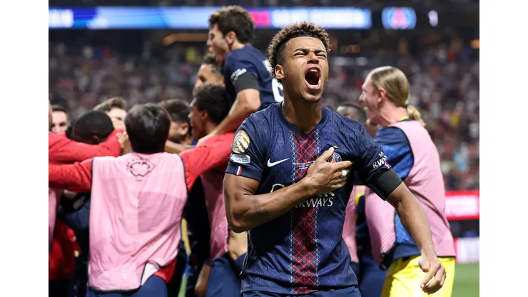 Doué comemorando classificação contra o Bayern no Mundial de Clubes.