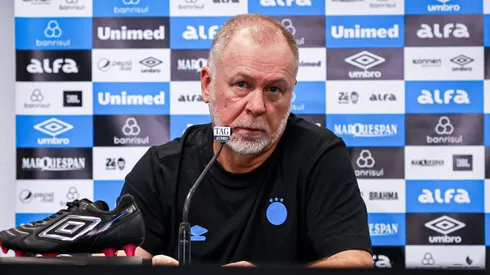 Mano Menezes ganhou uma preocupação nos últimos dias. Foto: Maxi Franzoi/AGIF