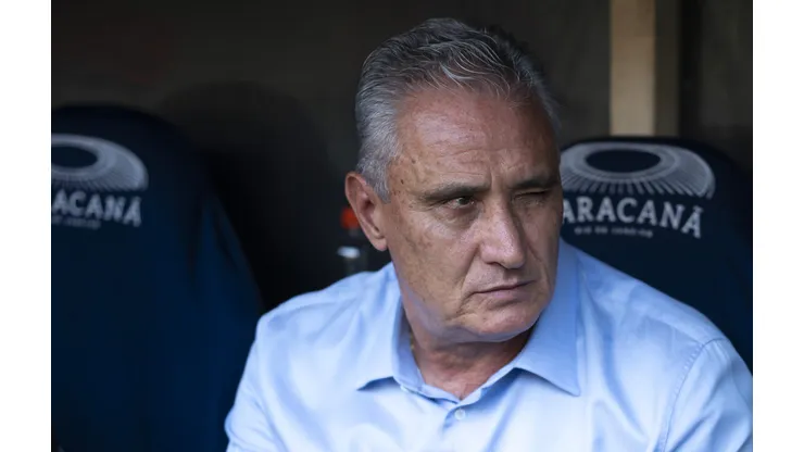 Tite durante partida entre Flamengo e Atlético-GO no Brasileirão 2024.