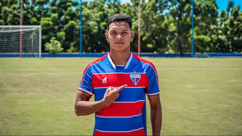 Alex Amorim, meia do Fortaleza. Foto: Felipe Honorato/FEC