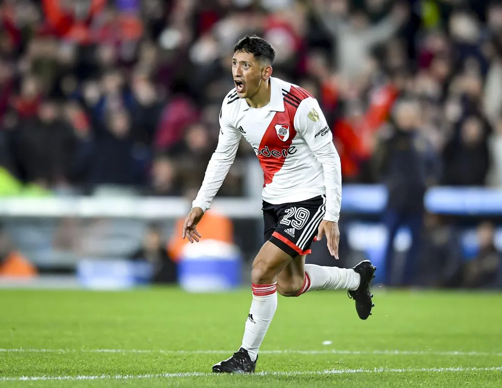 Rodrigo Aliendro comemora gol pelo River Plate (Foto: Marcelo Endelli/Getty Images)