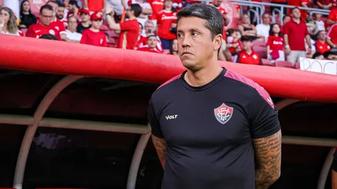 Thiago Carpini, técnico do Vitória