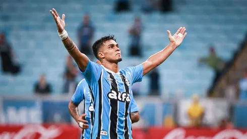 Arezo, atacante do Grêmio (1). Maxi Franzoi/AGIF