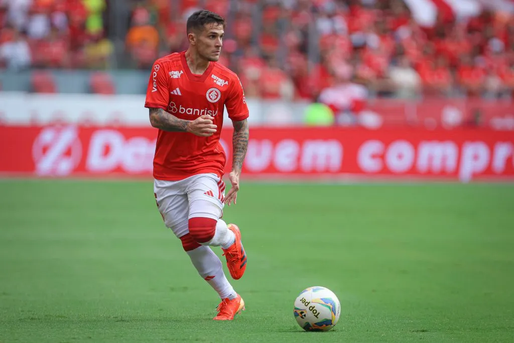 Fabricio Bustos teve passagem pelo Inter – Foto: Maxi Franzoi/AGIF.