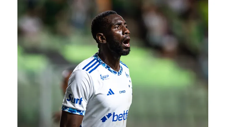 Bolasie durante confronto contra o América-MG no Campeonato Mineiro de 2025.