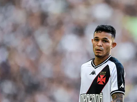 Adson passa por cirurgia e tem data de retorno revelada no Vasco