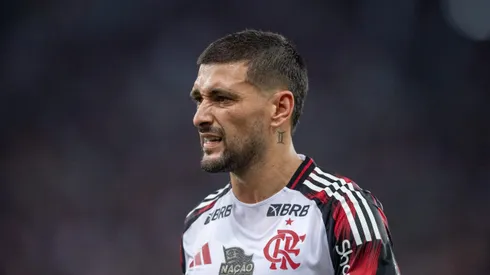 Arrascaeta jogador do Flamengo durante partida contra o Vasco no estadio Maracana pelo campeonato Brasileiro A 2025.