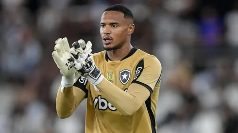 RJ – RIO DE JANEIRO – 26/04/2025 – BRASILEIRO A 2025, BOTAFOGO X FLUMINENSE – John goleiro do Botafogo durante partida contra o Fluminense no estadio Engenhao pelo campeonato Brasileiro A 2025. Foto: Thiago Ribeiro/AGIF