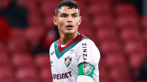 Thiago Silva durante confronto contra o Internacional no Brasileirão 2025. Foto: Maxi Franzoi/AGIF