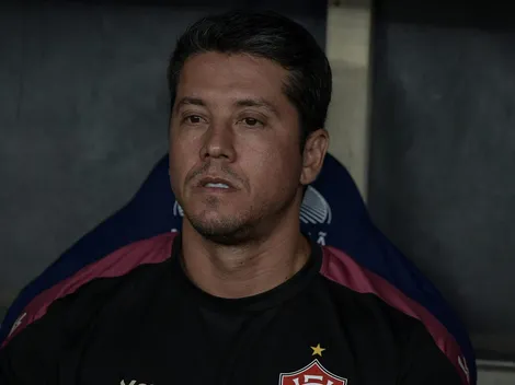 Vitória demite Thiago Carpini após eliminação na Copa do Nordeste