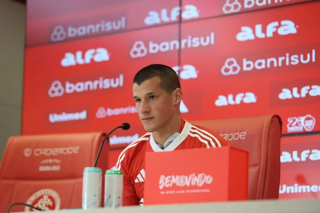 Alan Benítez durante entrevista coletiva. Foto: Ricardo Duarte / Internacional