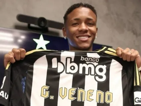 Atacante do City, Savinho deseja parabéns para garoto do Atlético-MG