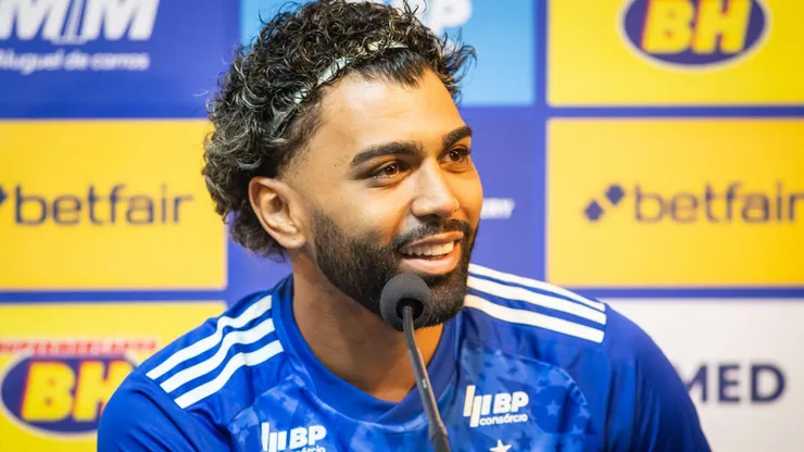 Gabigol durante sua apresentacao oficial como jogador do Cruzeiro em coletiva de imprensa realizada no Mineirao.