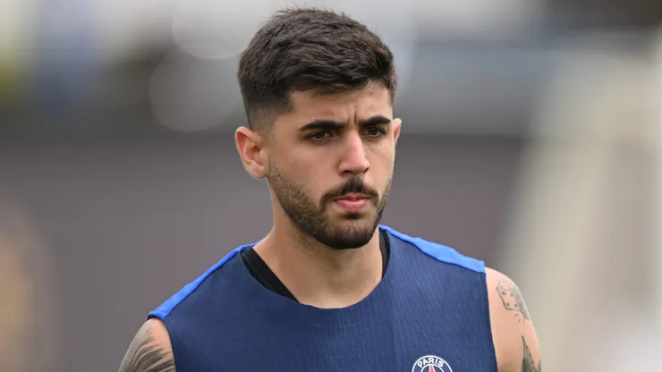 PISCATAWAY, NEW JERSEY - JULY 11: Lucas Beraldo #4 of Paris Saint-Germain looks on during a Paris Saint-Germain Training Session ahead of their FIFA Club World Cup 2025 Final match between Chelsea FC and Paris Saint-Germain at Rutgers University on July 11, 2025 in Piscataway, New Jersey. (Photo by David Ramos/Getty Images)