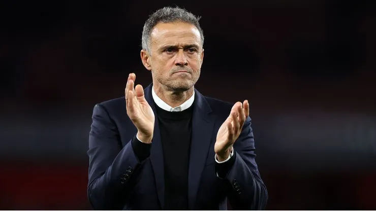 LONDON, ENGLAND - OCTOBER 01: Luis Enrique, Head Coach of Paris Saint-Germain during the UEFA Champions League 2024/25 League Phase MD2 match between Arsenal FC and Paris Saint-Germain at on October 01, 2024 in London, England. (Photo by Julian Finney/Getty Images)