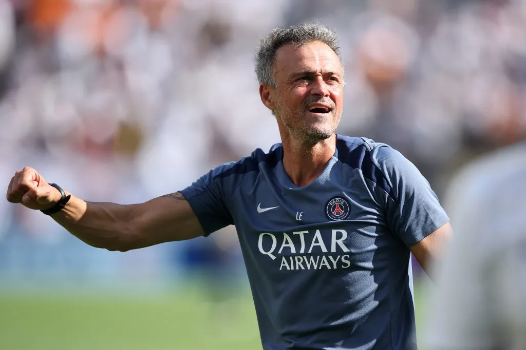 EAST RUTHERFORD, NEW JERSEY – JULY 09: Luis Enrique, Head Coach of Paris Saint-Germain, celebrates following the FIFA Club World Cup 2025 semi-final match between Paris Saint-Germain and Real Madrid CF at MetLife Stadium on July 09, 2025 in East Rutherford, New Jersey. (Photo by Alex Grimm/Getty Images)