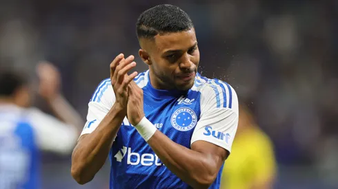 Wanderson durante confronto contra o Mirassol no Brasileirão 2025.