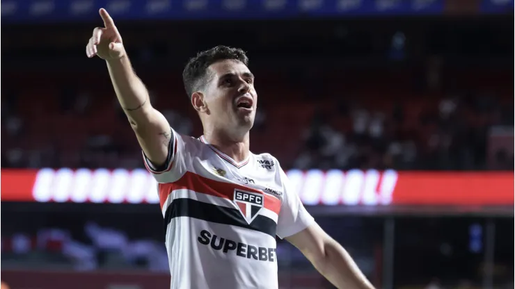 - Oscar jogador do Sao Paulo